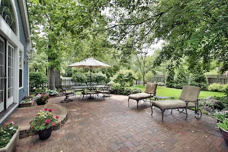 Making The Most Of Your Landscaping With A Paver Patio